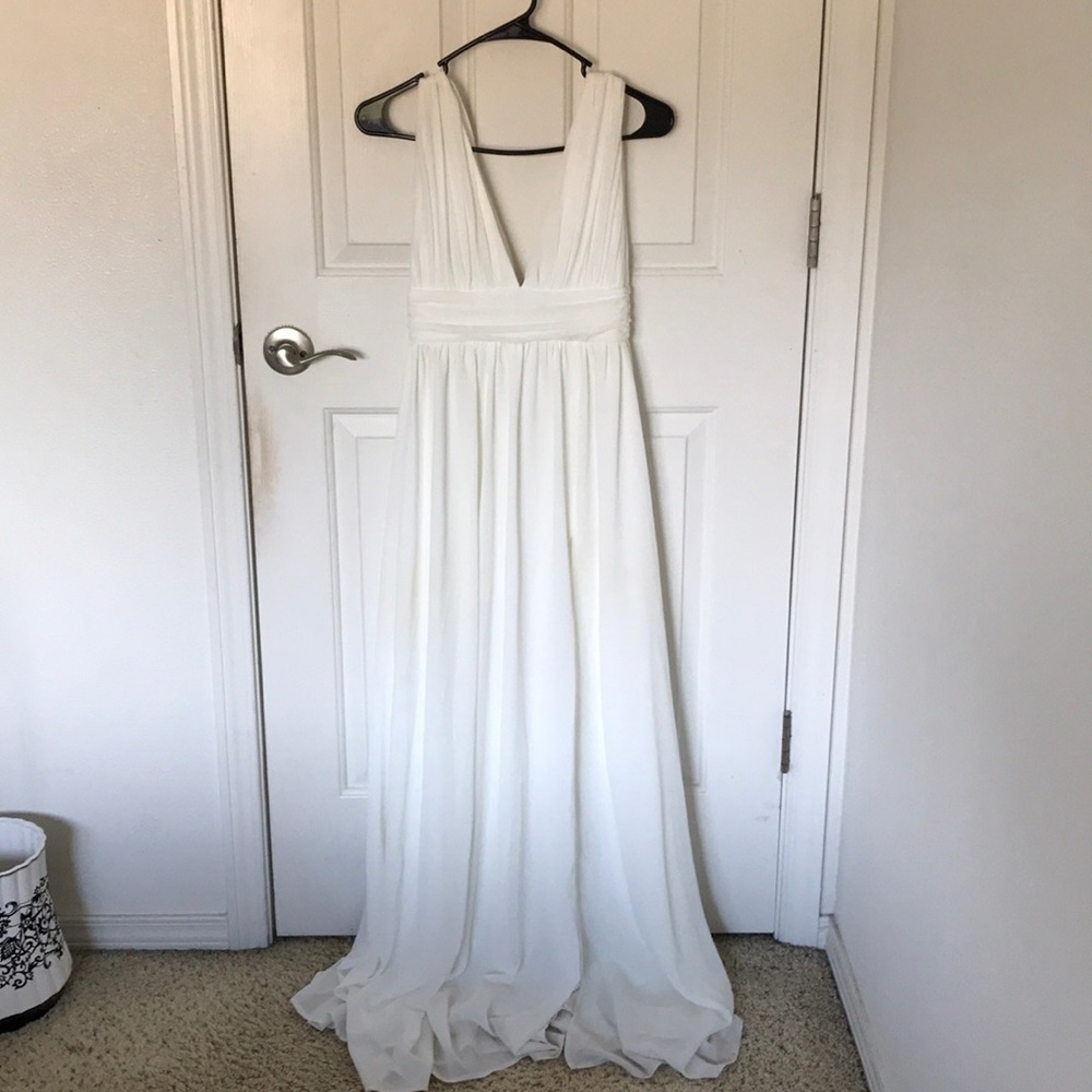 XS White Lulus Prom/Wedding Dress!